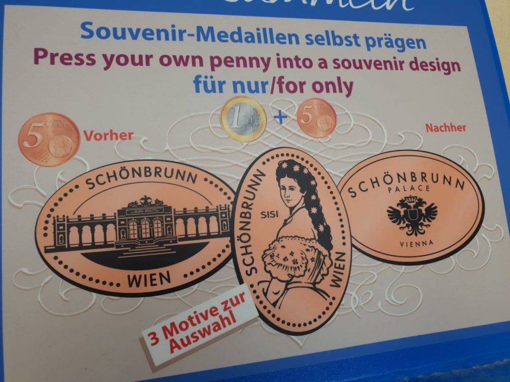 Souvenirs von der Kaiserin SISI in der Nähe vom Mauthaus-Schönbrunn-Ferienappartement